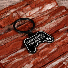 Load image into Gallery viewer, Christmas New Dad Keychain Pregnancy Babay Announcement Gift for New Dad To Be Husband First Time Dad Fathers Day Birthday Anniversary for Soon to Be Dad Step Dad Men Daddy from Wife Girlfriend