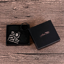 Load image into Gallery viewer, Class of 2022 Keychain Graduation Gifts For Boys Girls Him Her 2022 Key chain Seniors Students Masters Nurses Students College Medical Primary High School Gifts for Daughter Son Teens from Mom Dad