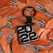 Load image into Gallery viewer, Class of 2022 Keychain Graduation Gifts For Boys Girls Him Her 2022 Key chain Seniors Students Masters Nurses Students College Medical Primary High School Gifts for Daughter Son Teens from Mom Dad
