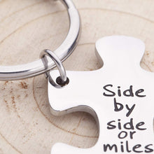 Load image into Gallery viewer, Best Friend Gifts for Women Girls Friendship Gifts Puzzle Pieces Side by Side Or Miles Apart Keychain Birthday Gifts for Best Friend BFF Women Men Teen Departing Gifts
