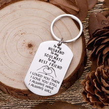 Load image into Gallery viewer, To Husband Gifts Valentine Day For Him Men from wife To My Soulmate Husband Keychain I Love You Anniversary Gifts for Hubby Birthday Wedding Fiance Groom Wedding Gifts key chain from her