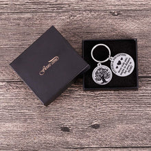 Load image into Gallery viewer, Fathers Day Birthday Gifts For Dad Keychain Christmas Gifts for Daddy Step Dad From Daughter Kids Wife Key Ring Father In Law Father Of The Bride Wedding Anniversary for Dad Men Him Stocking Stuffers