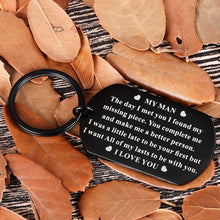 Load image into Gallery viewer, Anniversary Gifts For Him Men Husband To My Man Keychain I Love You Gifts for Hubby Boyfriend Birthday Valentine's Day Fiance Groom Wedding Couple Gifts Key Chain from Girlfriend Wife