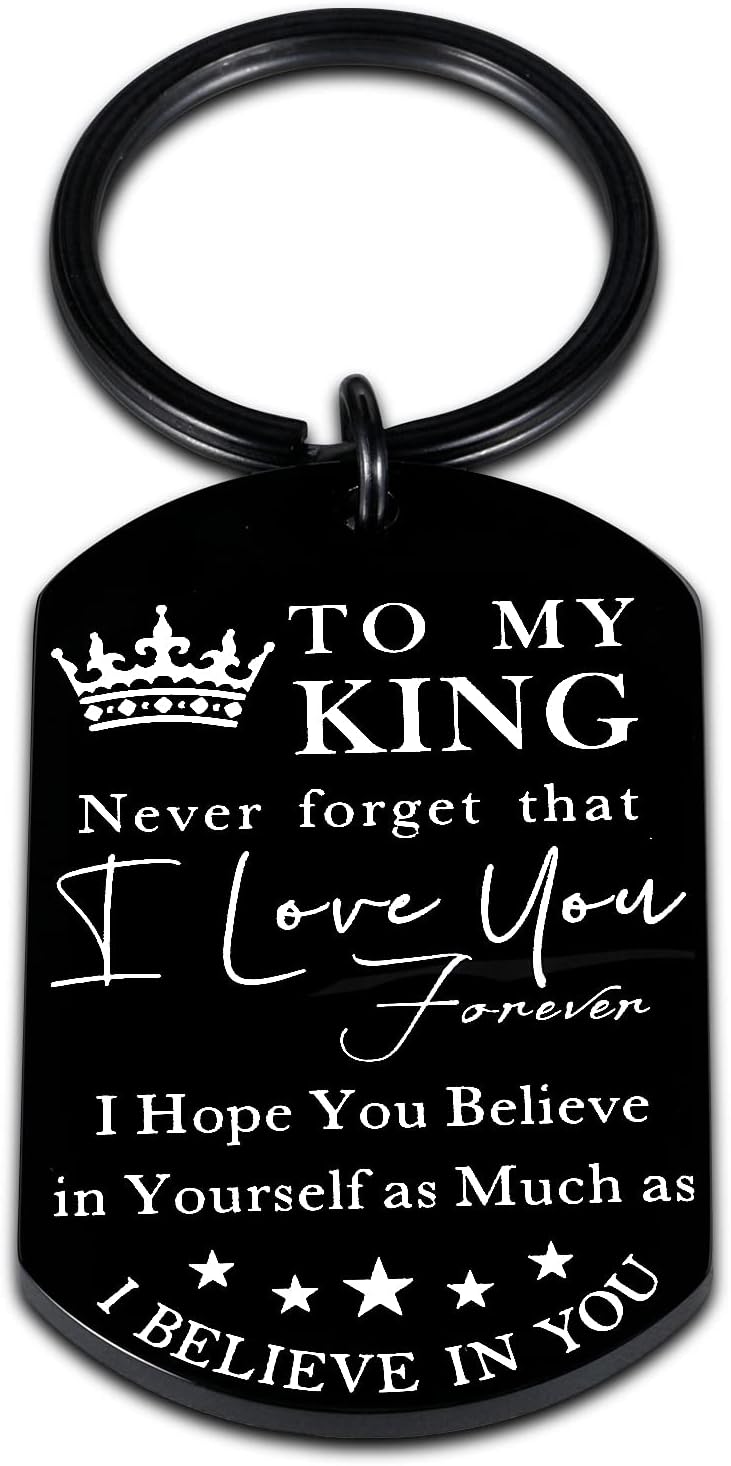 To My King Keychain Anniversary Valentine's Day Gifts for Boyfriend Husband To Be Key Chain I Love You Gifts for Him Men Hubby Birthday Fiance Groom Wedding Engagement Presents from Girlfriend Wife