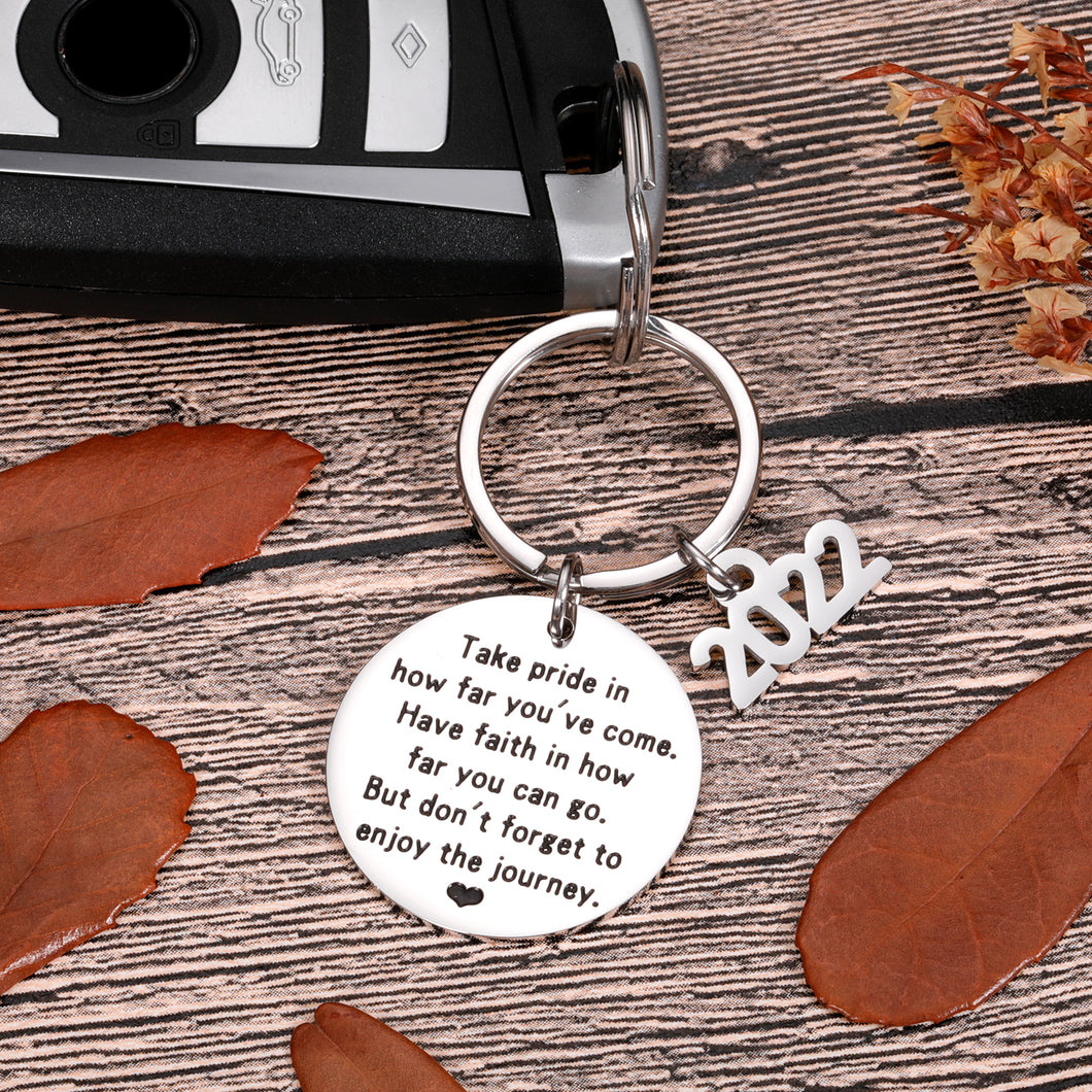 Graduation Gifts For Him Her Class of 2022 Seniors Students Keychain Graduation Masters Nurses Students from College Medical High School Gifts for Women Men Girls Daughter Son Graduates from Dad Mom
