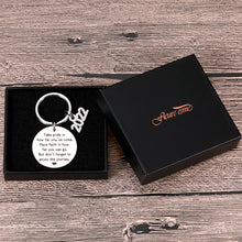 Load image into Gallery viewer, Graduation Gifts For Him Her Class of 2022 Seniors Students Keychain Graduation Masters Nurses Students from College Medical High School Gifts for Women Men Girls Daughter Son Graduates from Dad Mom
