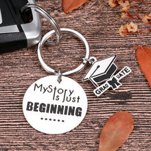 Load image into Gallery viewer, Class of 2022 High School Graduation Gifts Keychain For Him Her Senior College Graduate Gifts for Boys Girls Preschool Medical Master Degree Students Nursing Gifts From Mom Dad Best Friends Teachers
