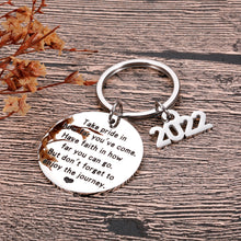 Load image into Gallery viewer, Graduation Gifts For Him Her Class of 2022 Seniors Students Keychain Graduation Masters Nurses Students from College Medical High School Gifts for Women Men Girls Daughter Son Graduates from Dad Mom
