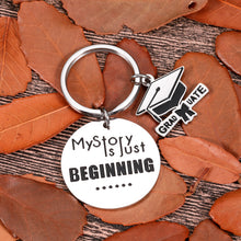 Load image into Gallery viewer, Class of 2022 High School Graduation Gifts Keychain For Him Her Senior College Graduate Gifts for Boys Girls Preschool Medical Master Degree Students Nursing Gifts From Mom Dad Best Friends Teachers
