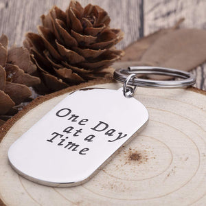 Encouragement Gifts Keychain for Men Women Serenity Prayer Dog Tag Sobriety Addiction Recovery AA Gifts Inspirational Gifts for Him Her Birthday Religious Jewelry Key Chain