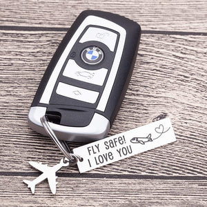 Fathers Day Pilot Gifts Fly Safe i Love You Keychain For Dad Flight Staff Airline Worker Boyfriends Husband Gift Long Distance Traveler Gift For Birthday Anniversary Couple Him Her Men Women