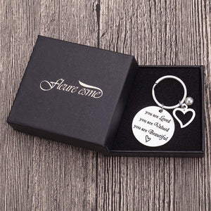 Inspirational Gifts Encouragement Keychain for Her Teens Teenage Girls Sister in Law Young Women Friends Birthday Valentine Day Gifts for Daughter Niece Key Chain Dog Tag for Her Presents
