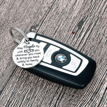 Load image into Gallery viewer, Traveller Prayer Key Chain Long Distance Journey Gifts Goodbye Farewell Leaving Going Away Parting Gifts Military Deployment Gifts For Him Her Boyfriend Son Daughter Going Off To College Gifts

