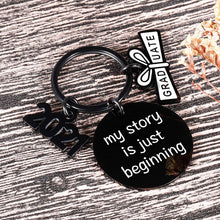 Load image into Gallery viewer, 2021 Graduation Keychain Gifts for Him Her Graduates Masters Nurses Students from College Medical High School Inspirational Gifts for Women Men Girls Daughter Son Graduates from Dad Mom
