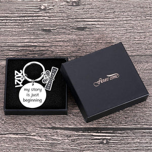 2021 Graduation Keychain Gifts For Him Her Graduation Masters Nurses Students from College Medical High School Inspirational Gifts for Women Men Girls Daughter Son Graduates from Dad Mom