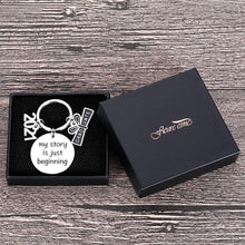 Load image into Gallery viewer, 2021 Graduation Keychain Gifts For Him Her Graduation Masters Nurses Students from College Medical High School Inspirational Gifts for Women Men Girls Daughter Son Graduates from Dad Mom
